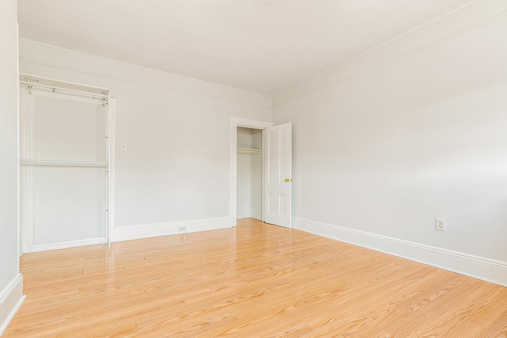 287 CATOR AVE