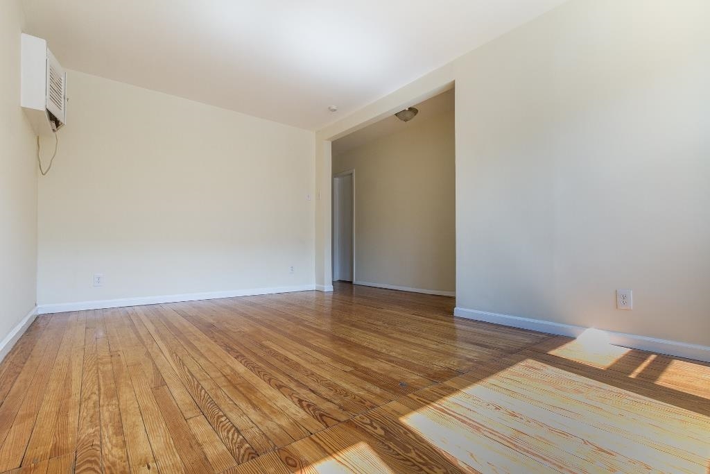 306 NEPTUNE AVE