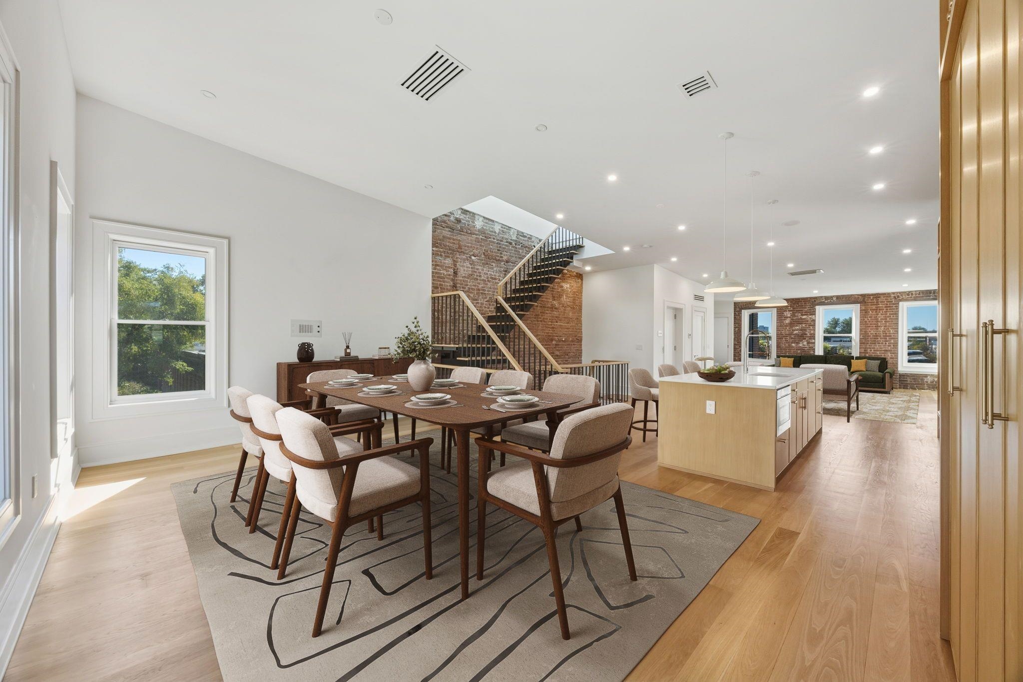 647 JERSEY AVE Unit: PH