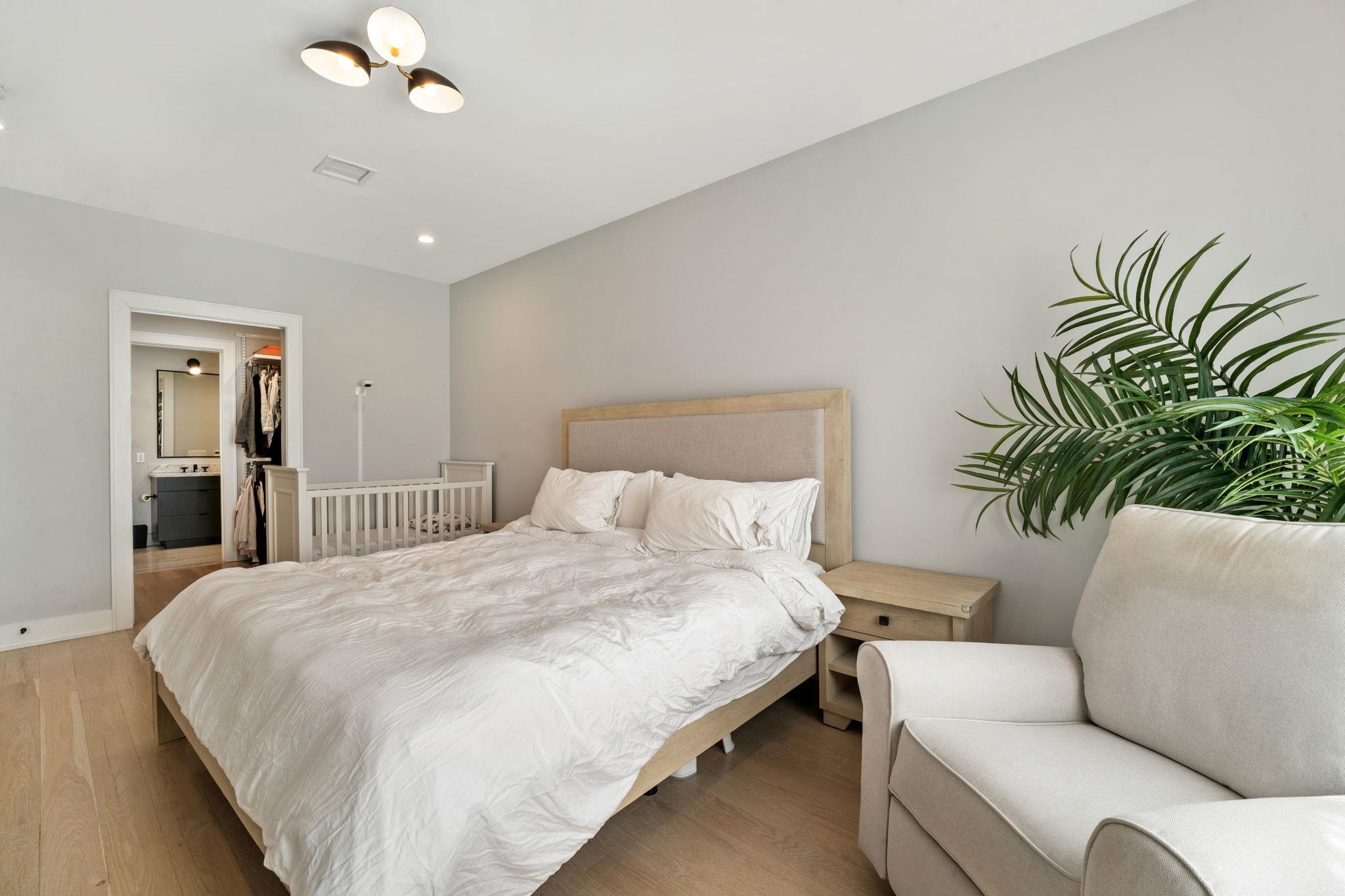 366 6TH ST Unit: 504