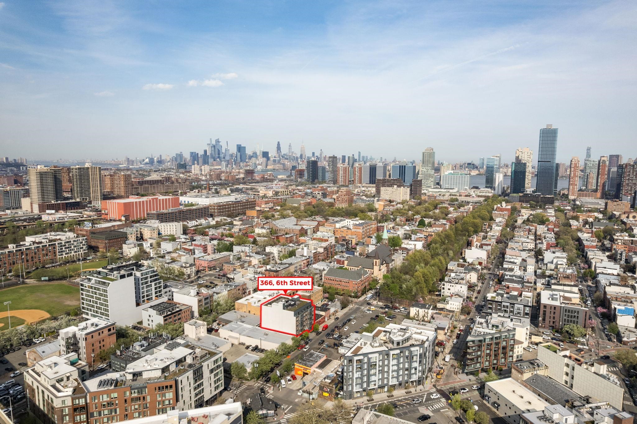 366 6TH ST Unit: 504