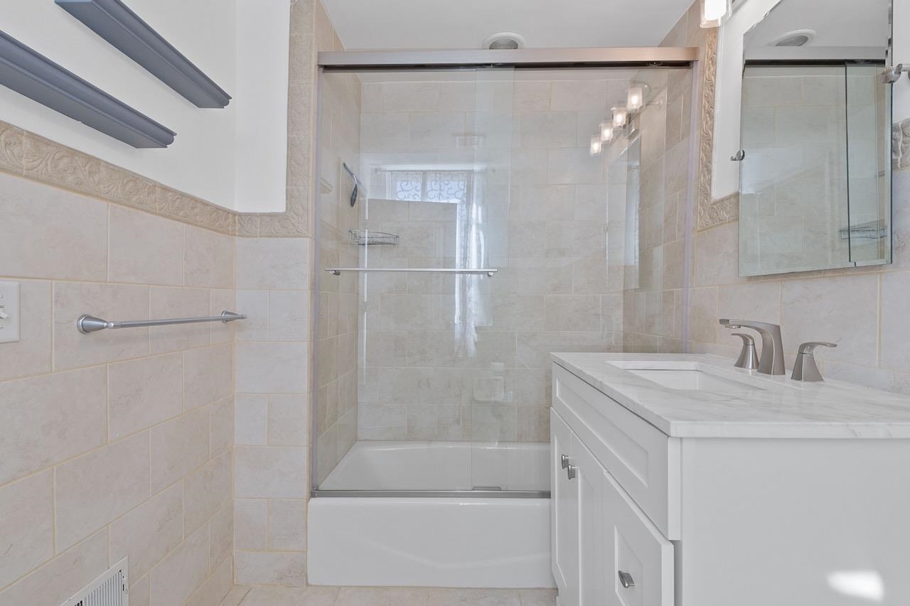 379 2ND ST Unit: 3