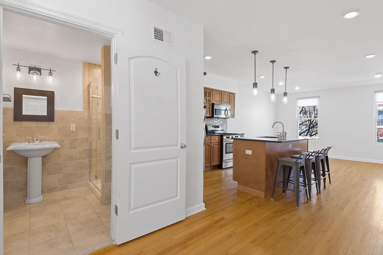 379 2ND ST Unit: 3