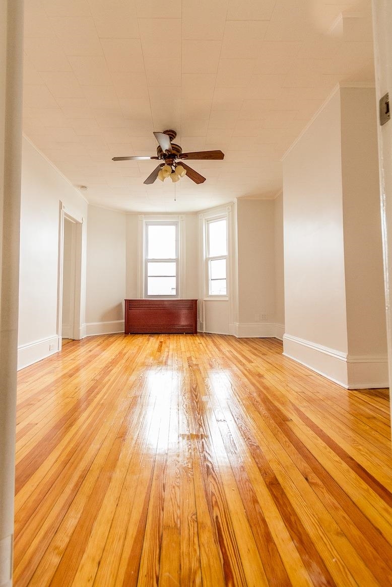 1304 PATERSON PLANK RD