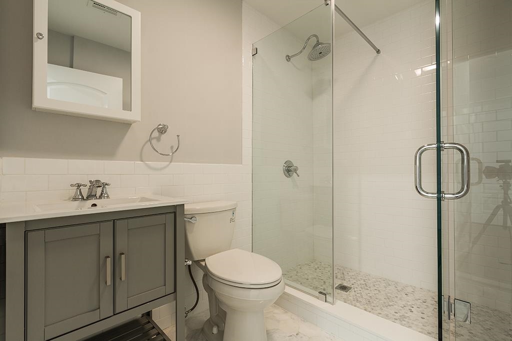 40 WEST 19TH ST