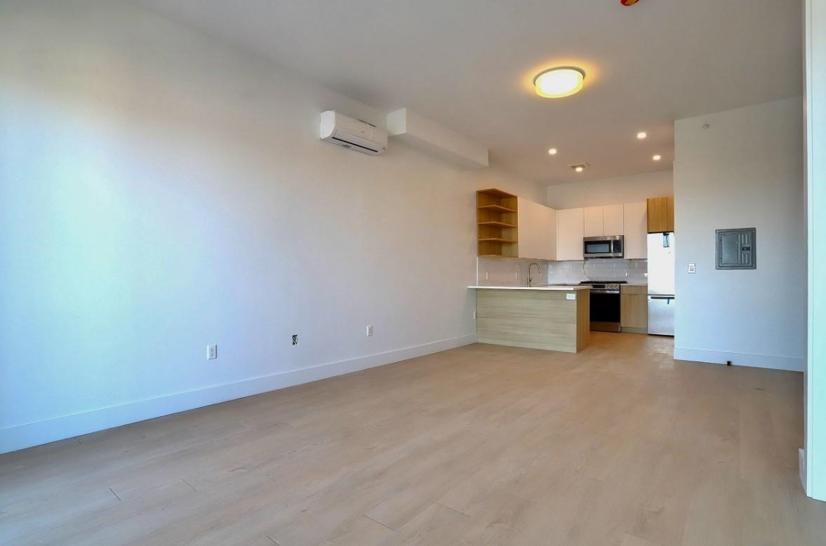 354 BROADWAY Unit: 2B