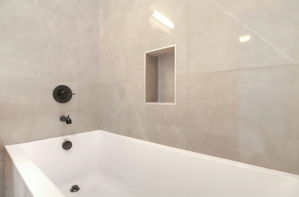 354 BROADWAY Unit: 2F