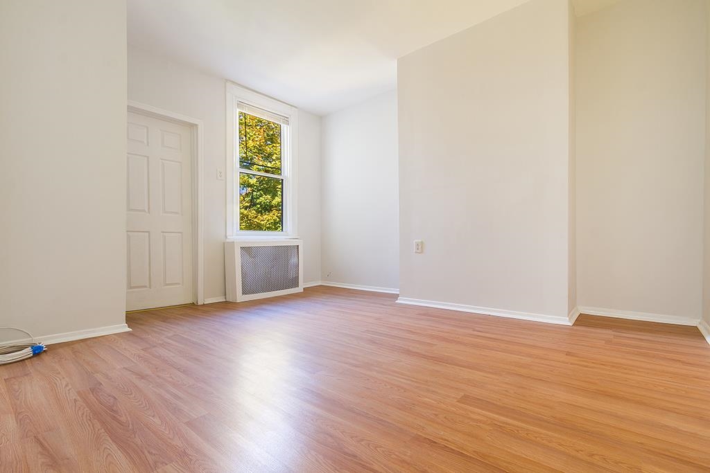 17 BERGEN AVE