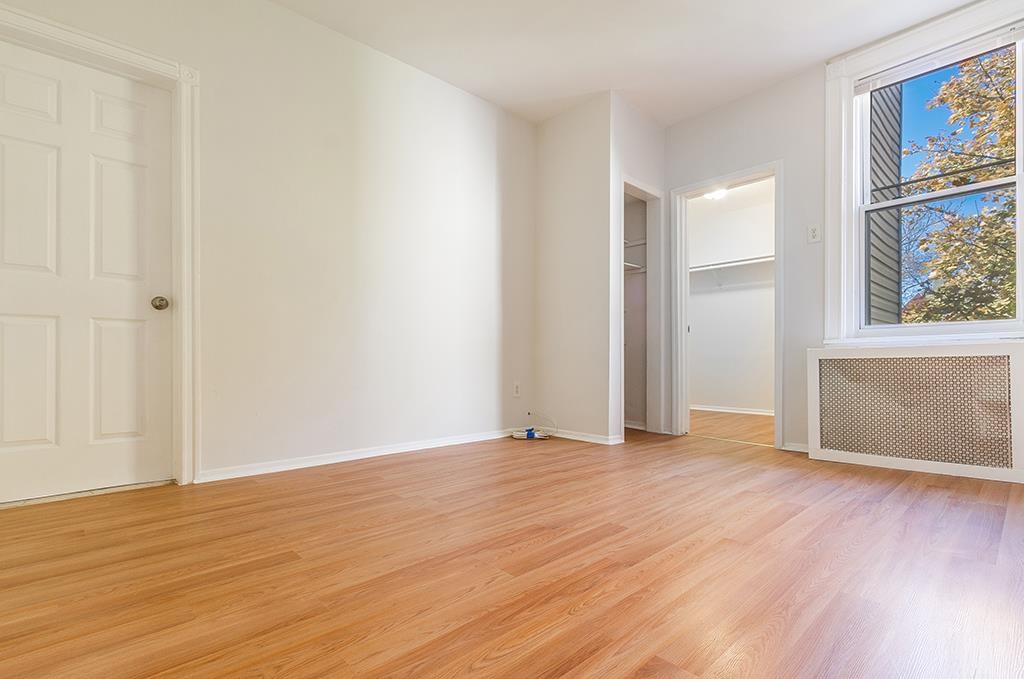 17 BERGEN AVE
