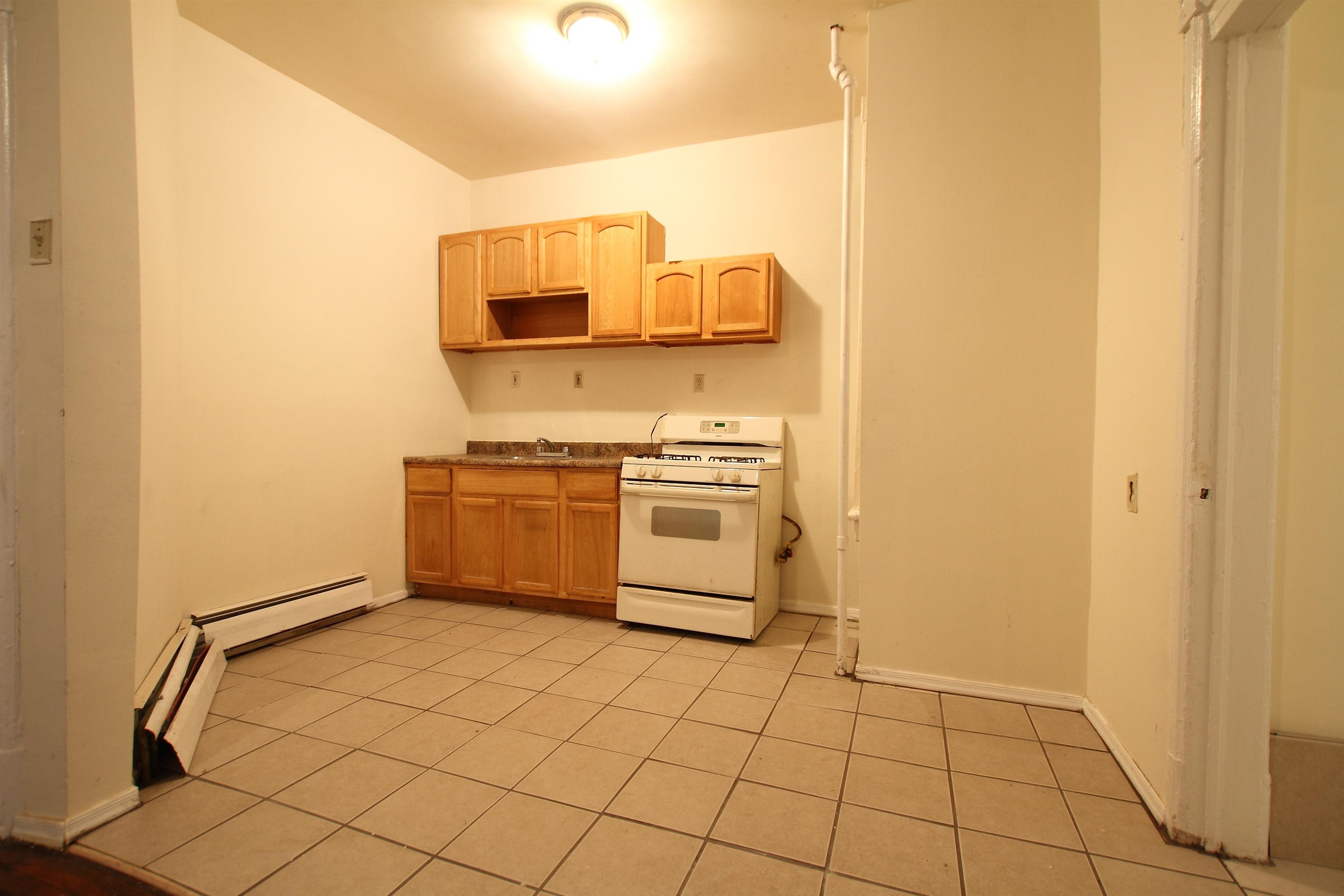 17 BERGEN AVE