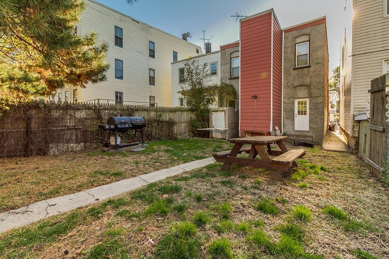 156 BOYD AVE