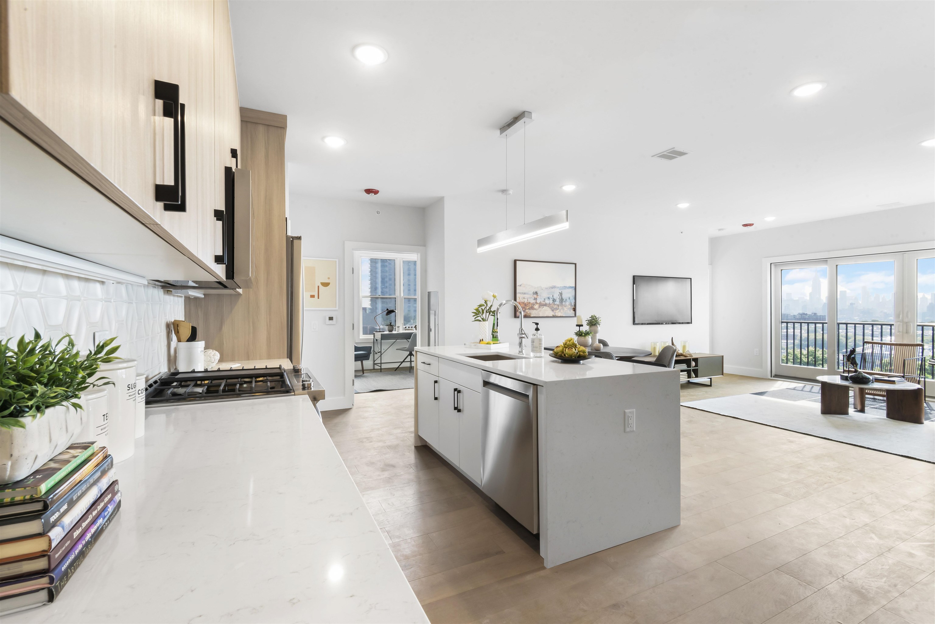 620 PALISADE AVE Unit: 202