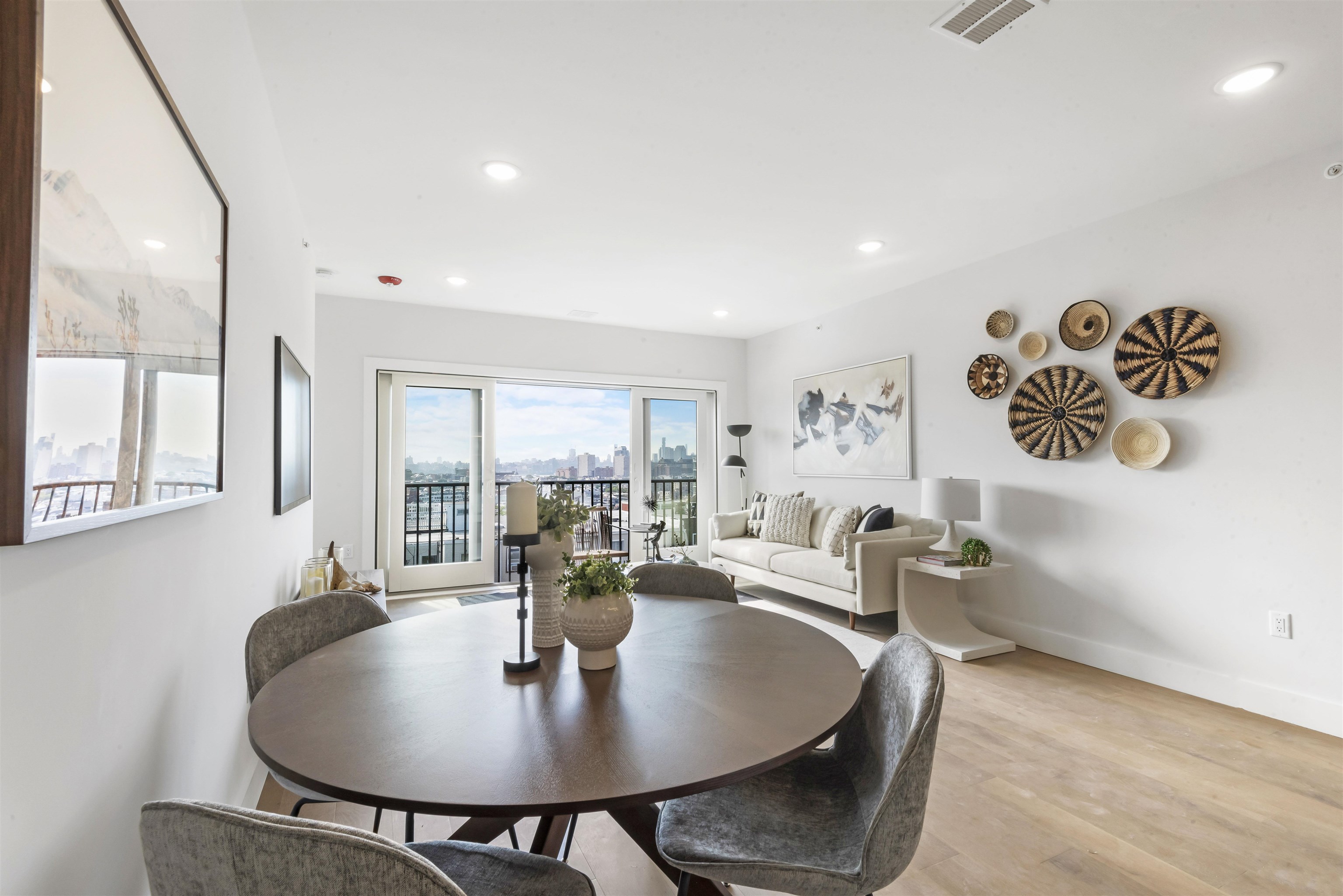 620 PALISADE AVE Unit: 202