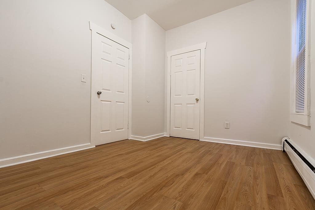213 MYRTLE AVE