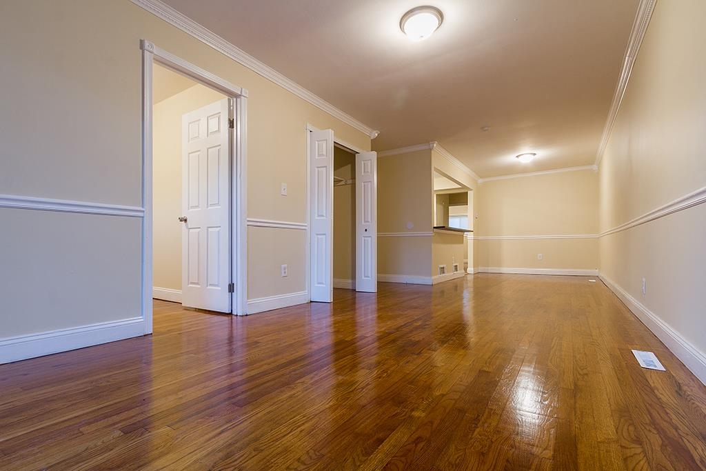 15 SKYLINE DR