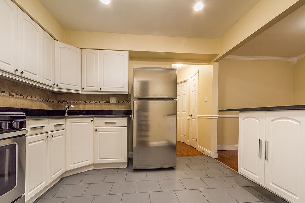 15 SKYLINE DR