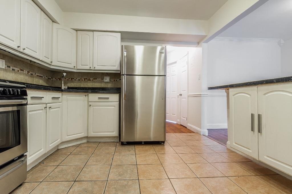 15 SKYLINE DR