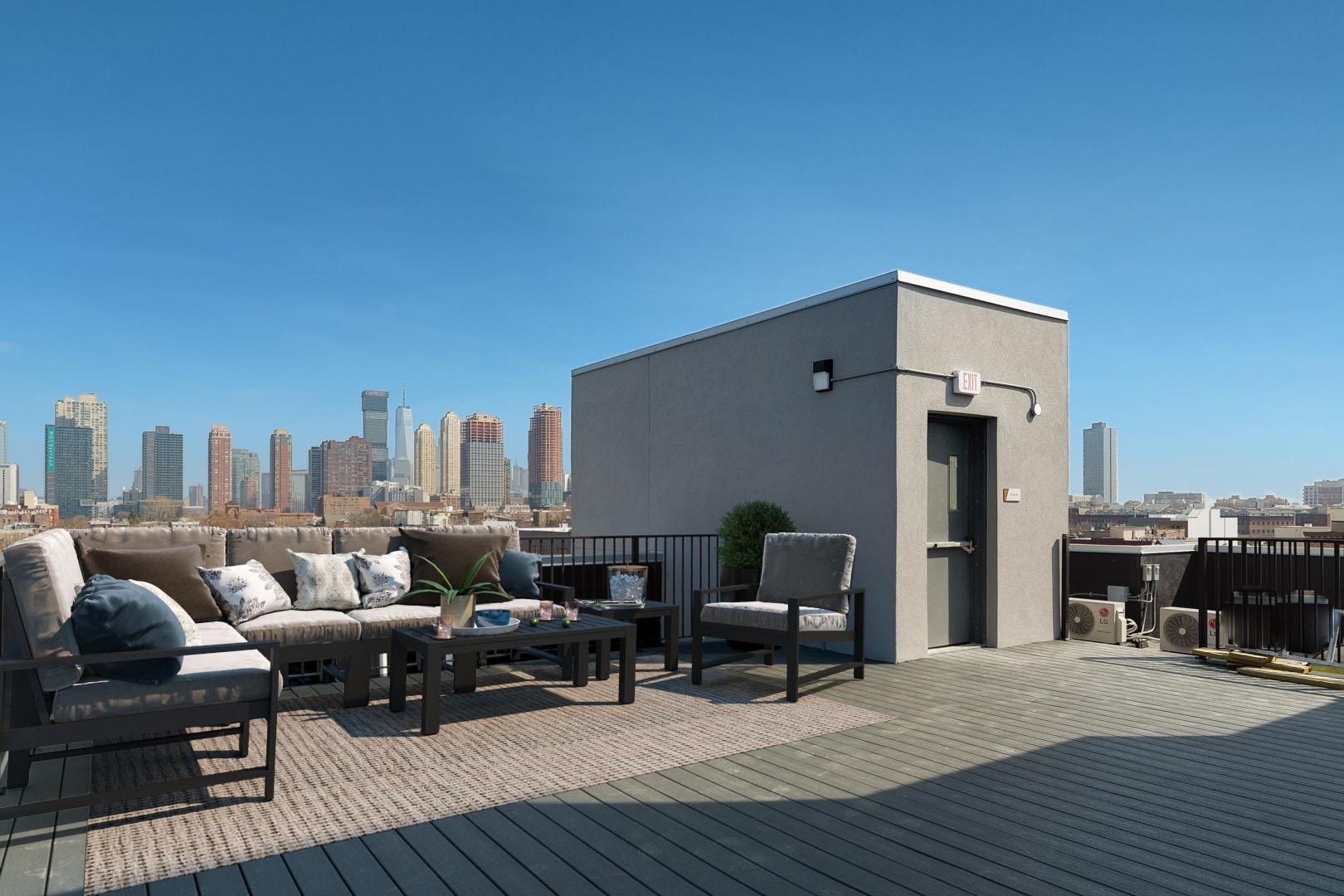 375 5TH ST Unit: 302