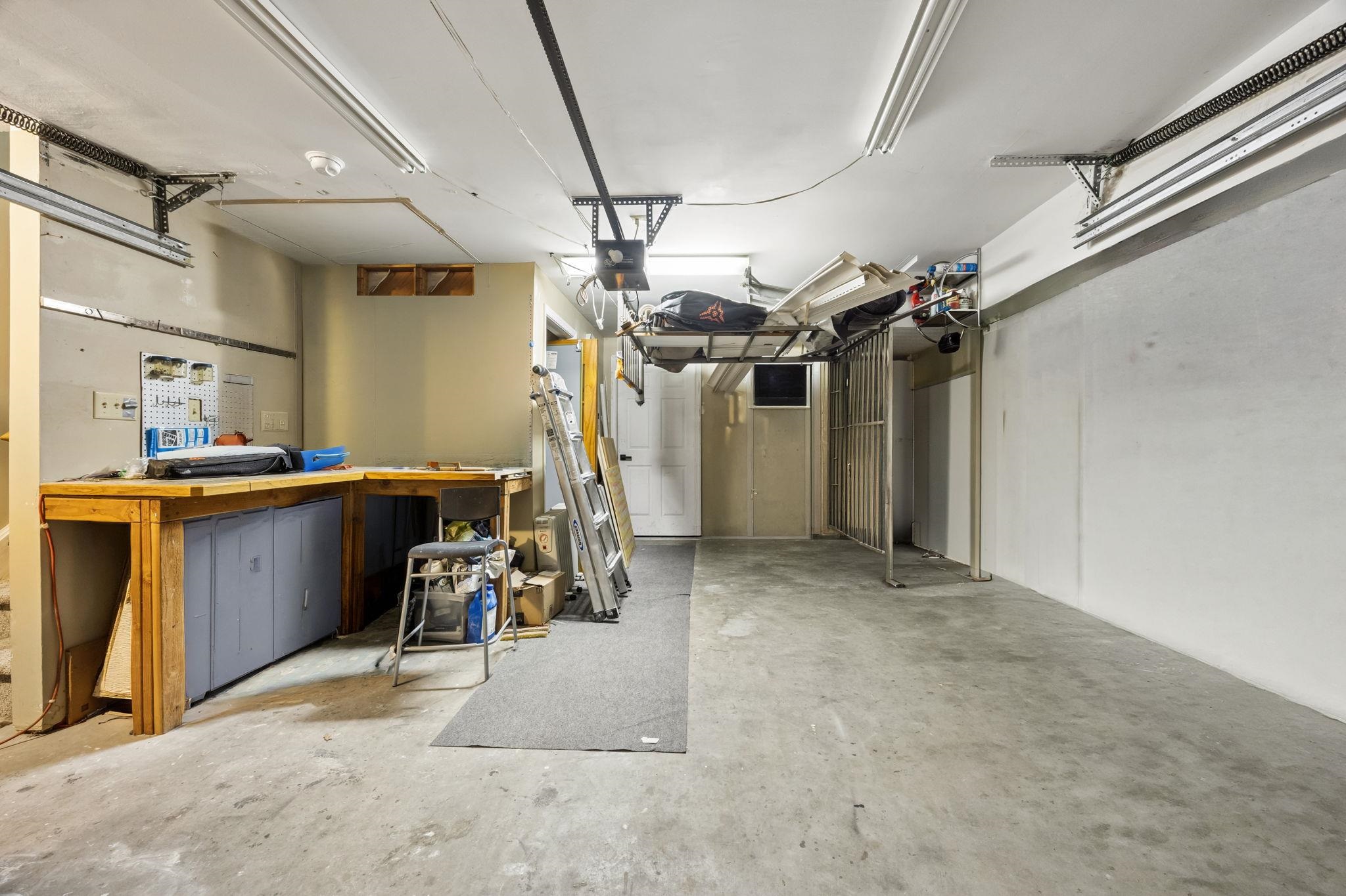 242 BALDWIN AVE Unit: 1