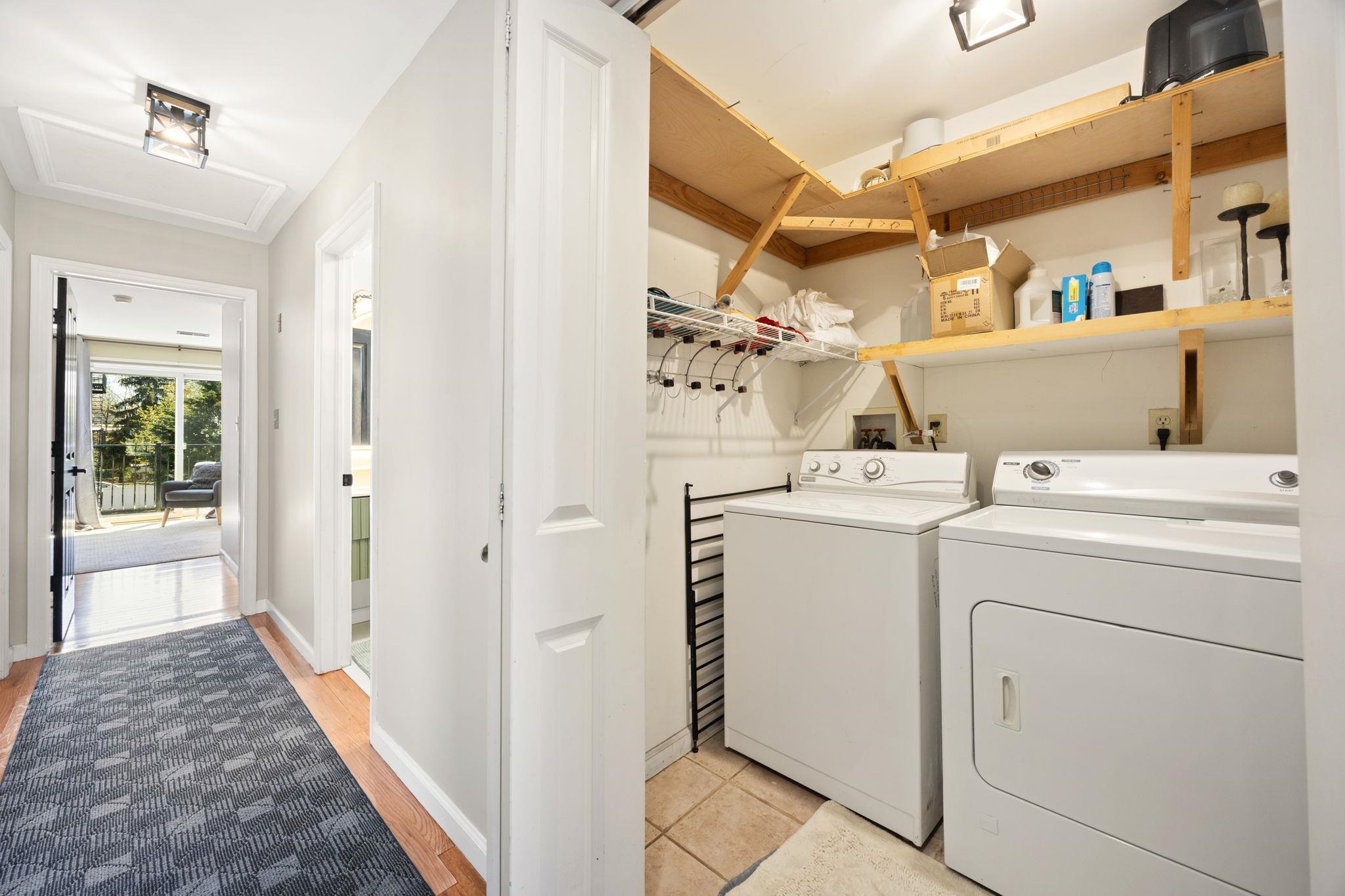 242 BALDWIN AVE Unit: 2