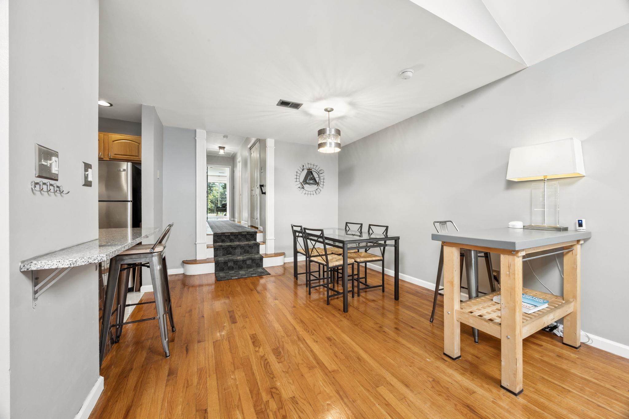 242 BALDWIN AVE Unit: 2