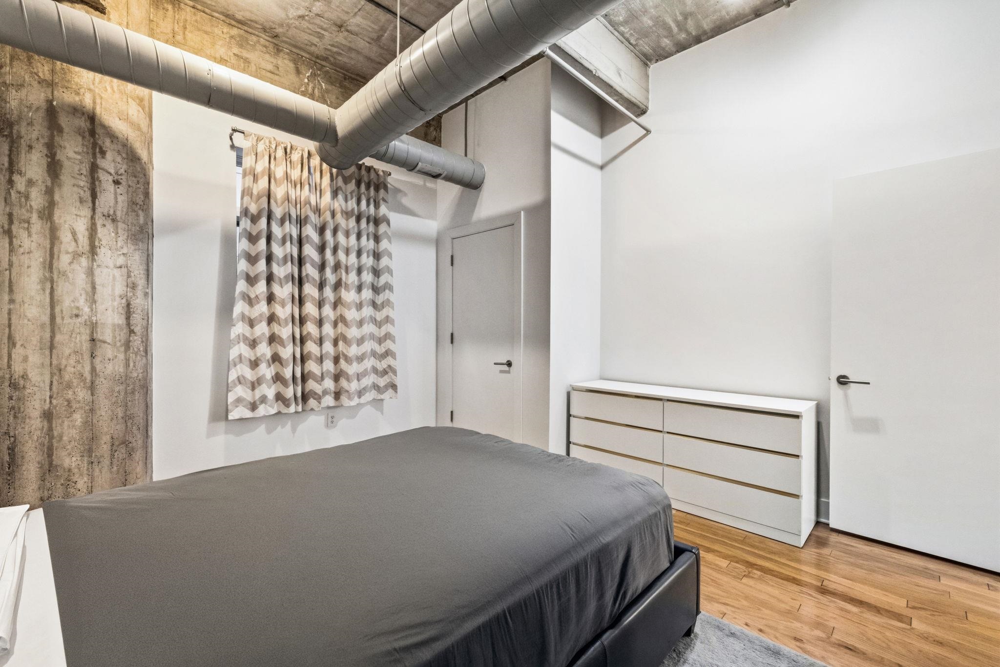 140 BAY ST Unit: 2C