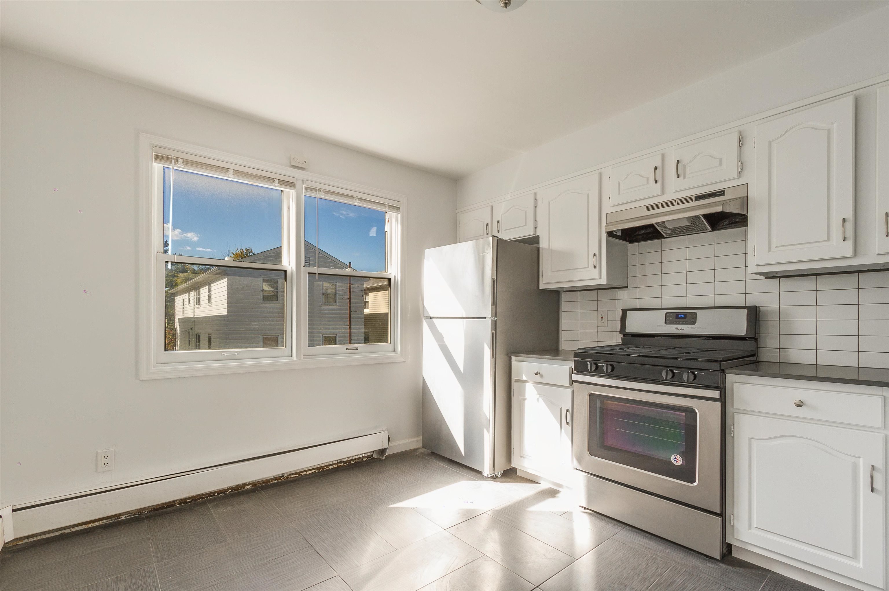 118 WEST 9TH ST
