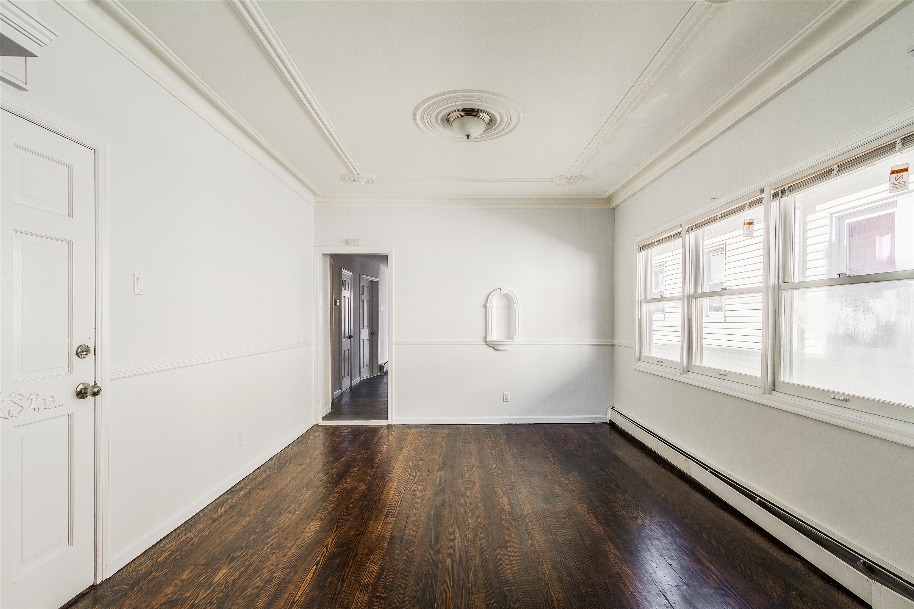 118 WEST 9TH ST