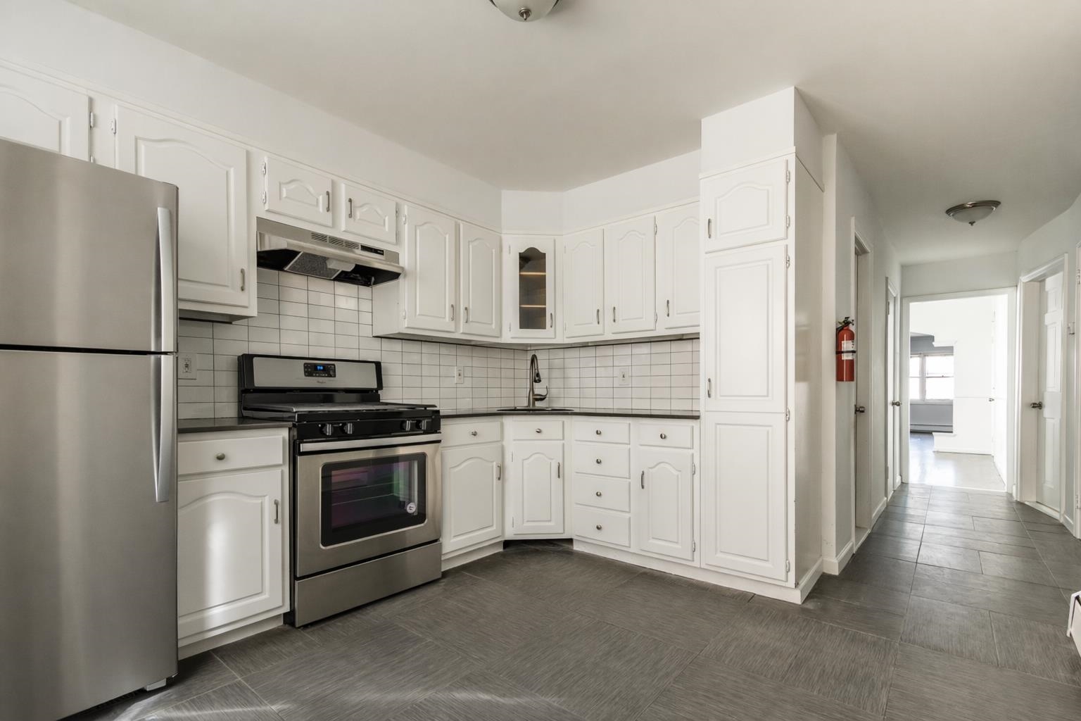 118 WEST 9TH ST