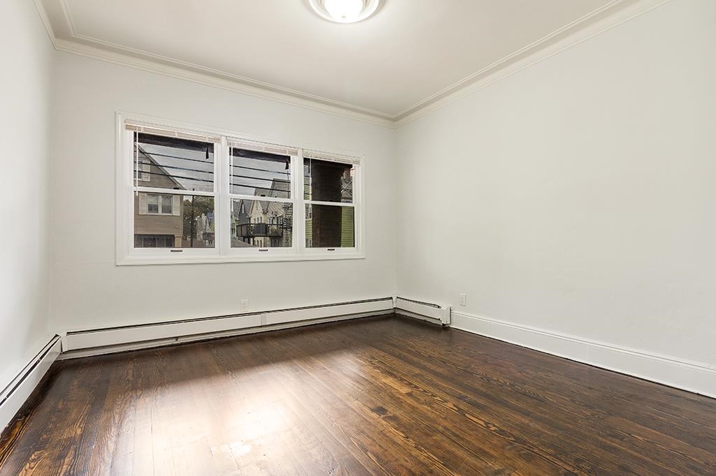 118 WEST 9TH ST
