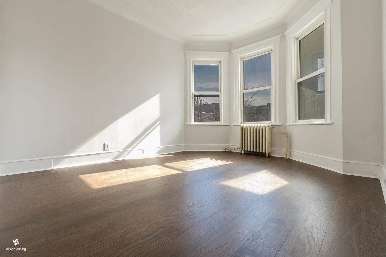 142 VAN NOSTRAND AVE