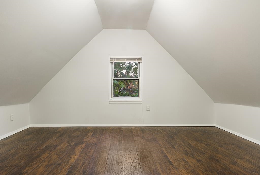 235 DUNCAN AVE