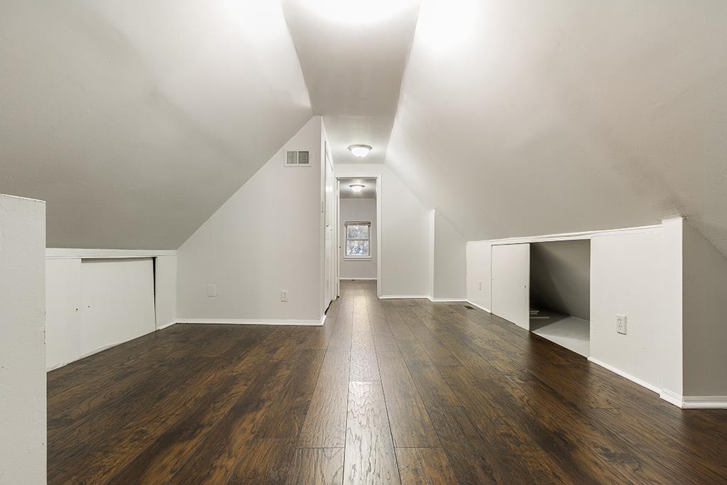 235 DUNCAN AVE