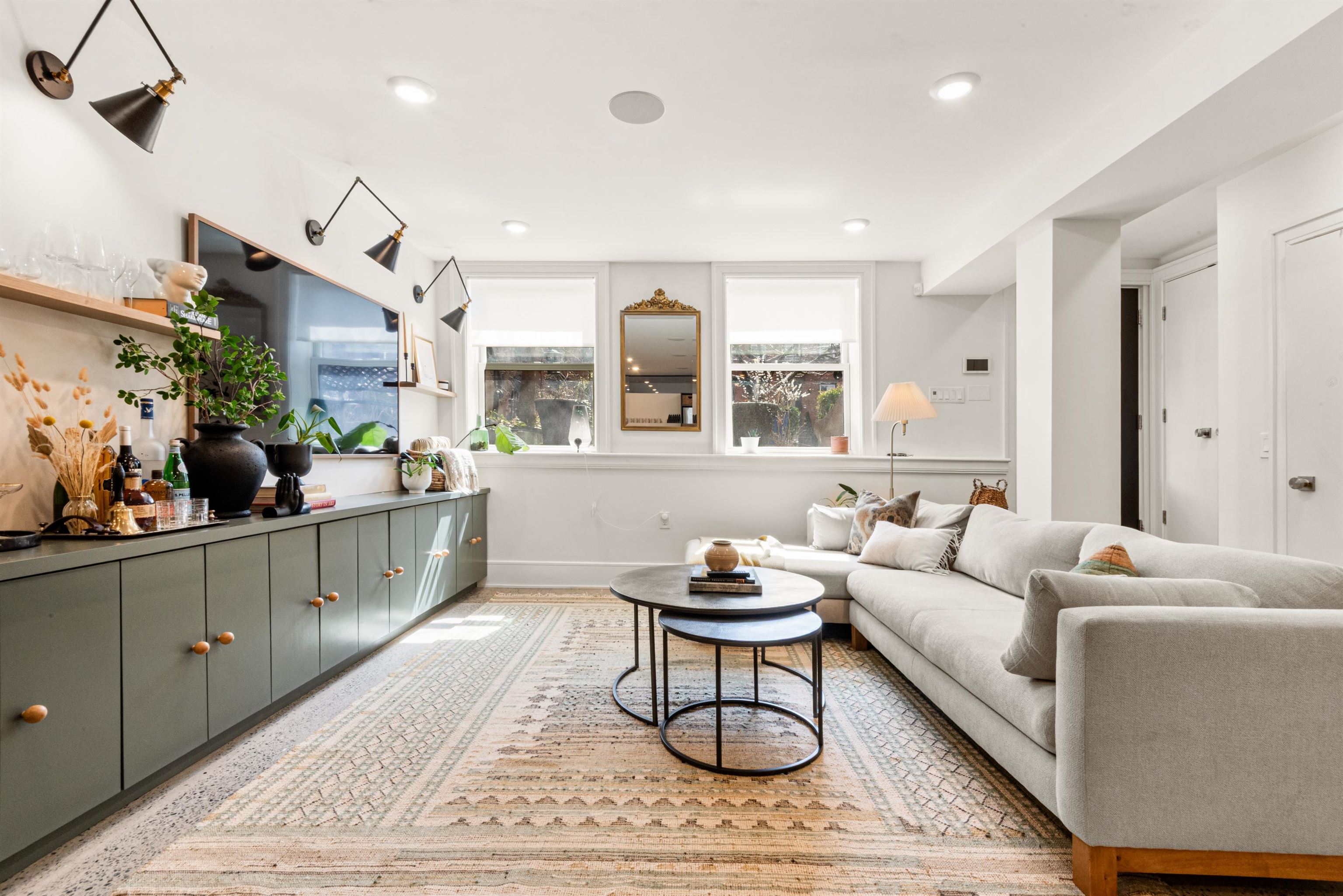 272 4TH ST