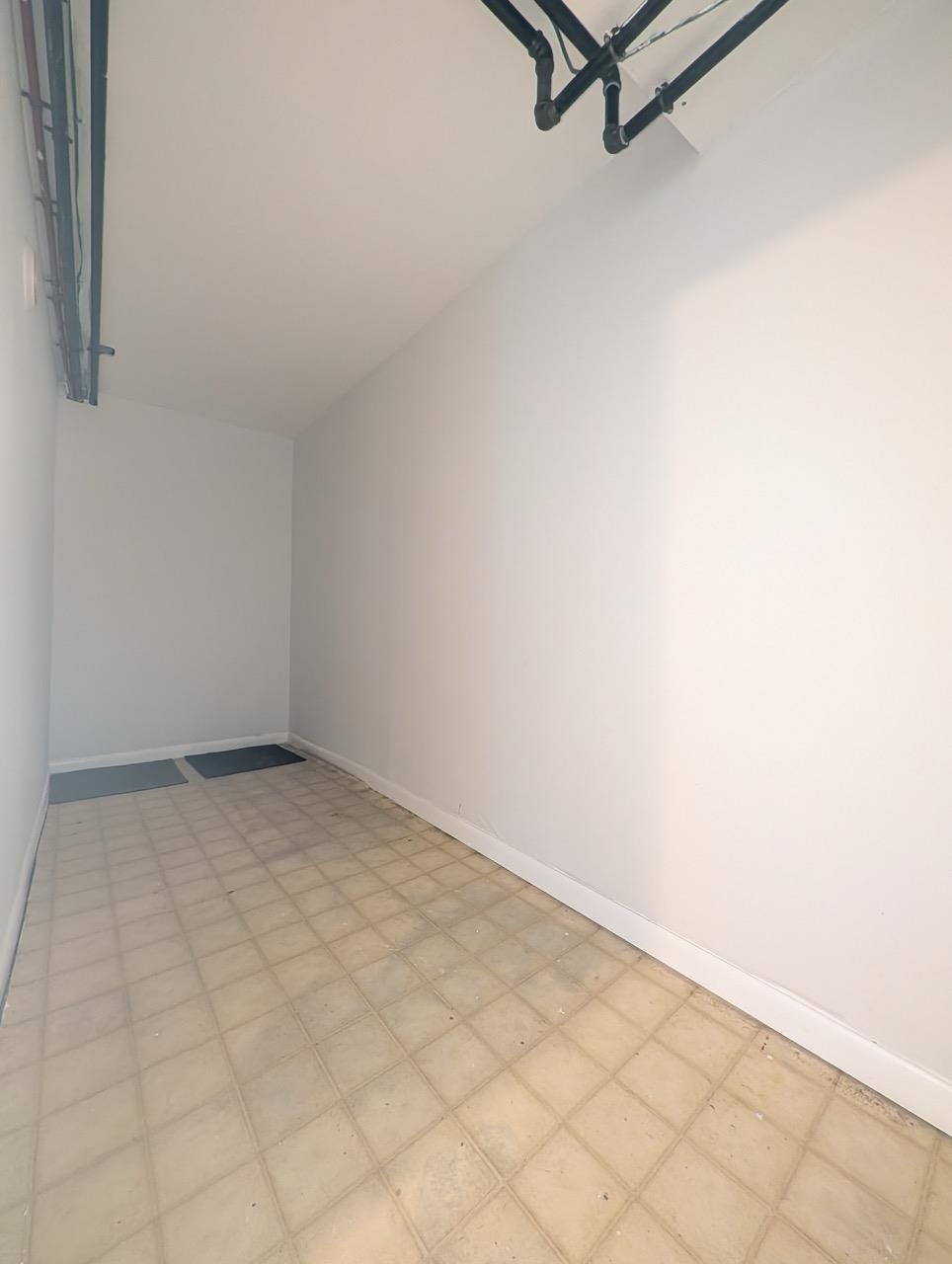 69 BEACON AVE Unit: 1