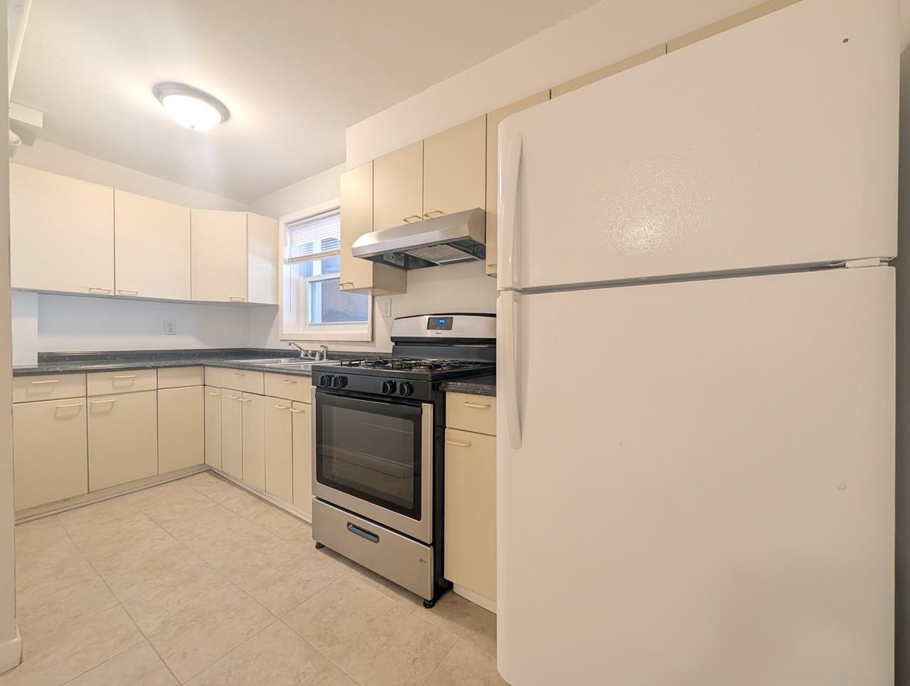 69 BEACON AVE Unit: 1