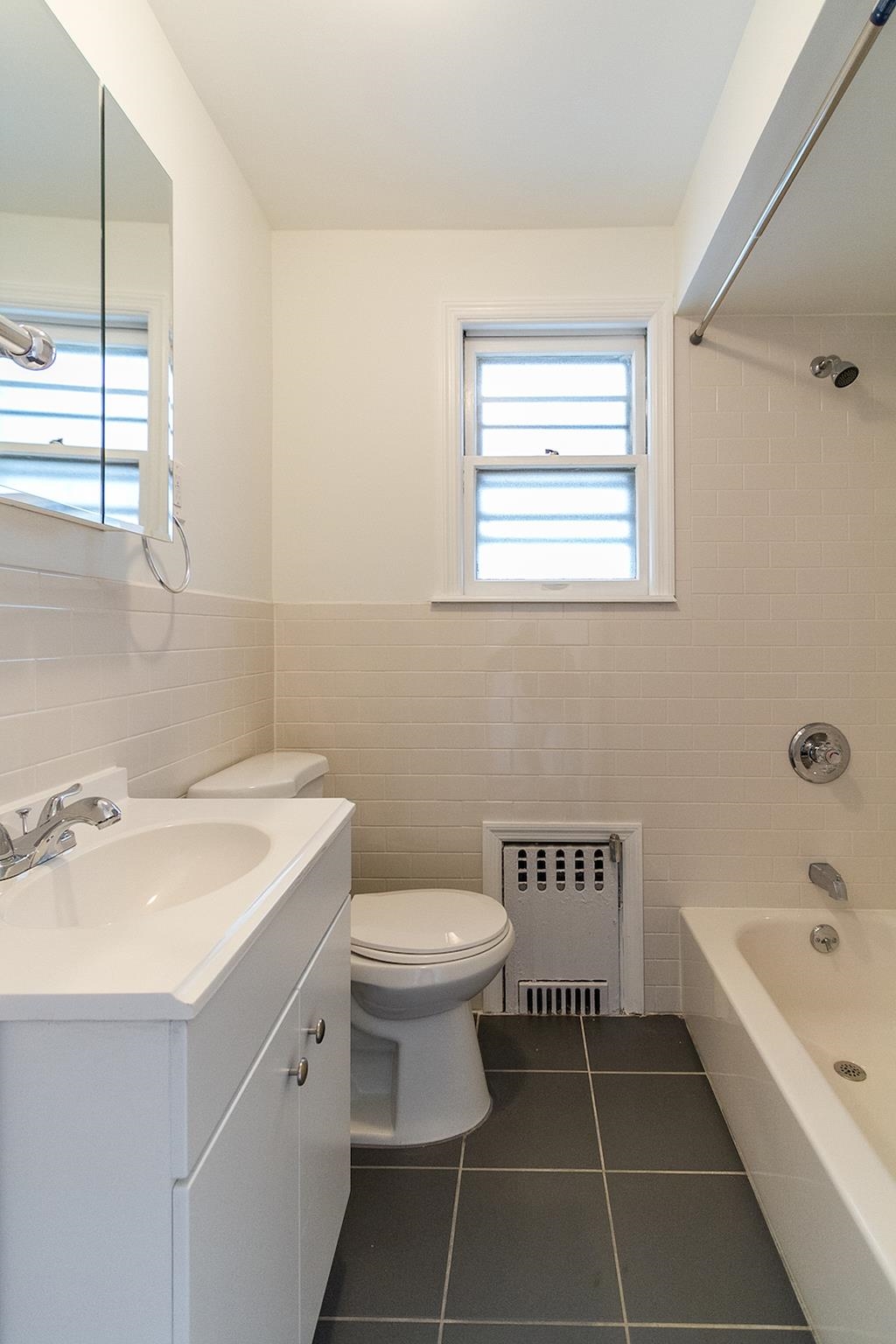 22 WEST 48TH ST