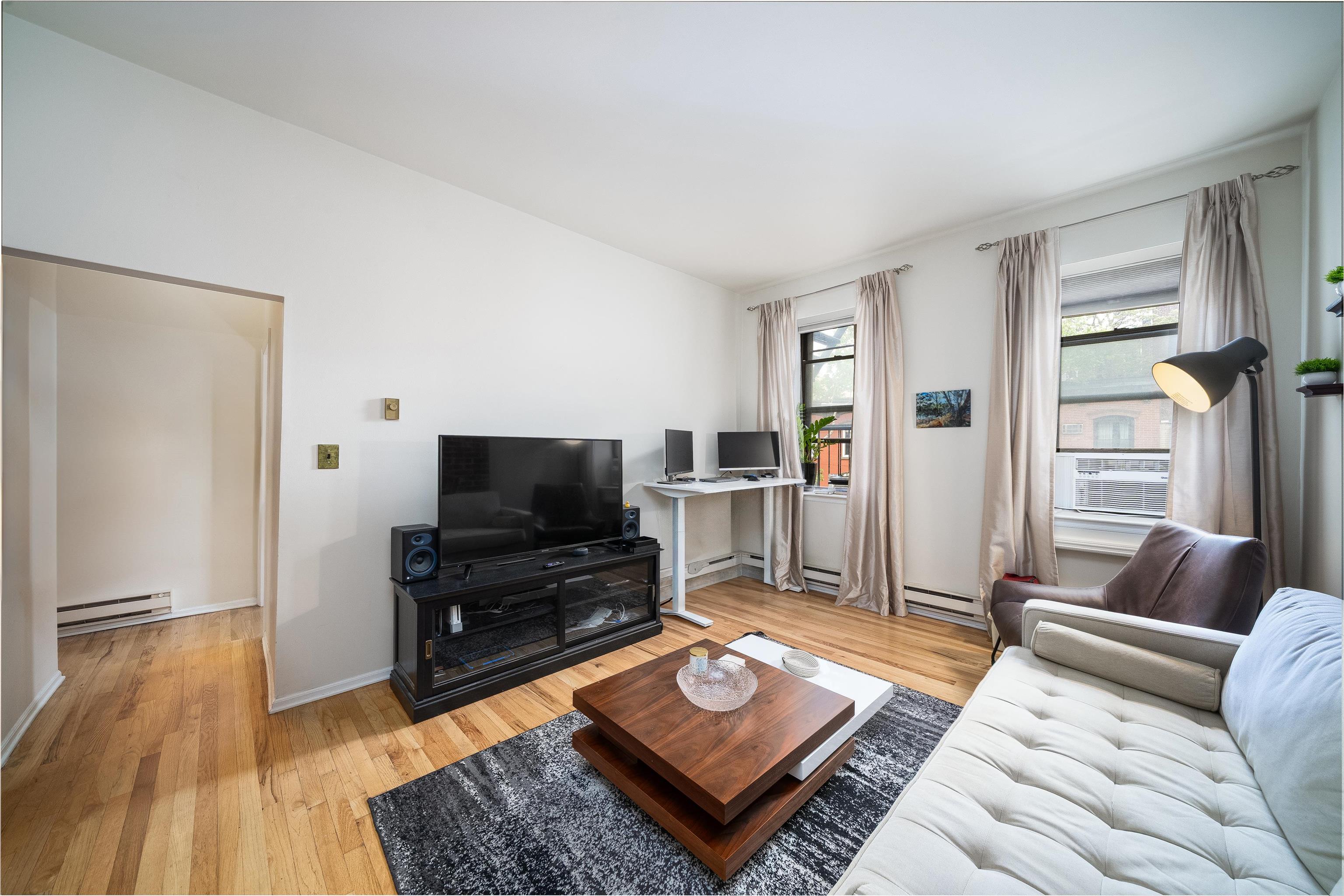 230 BLOOMFIELD ST Unit: 302