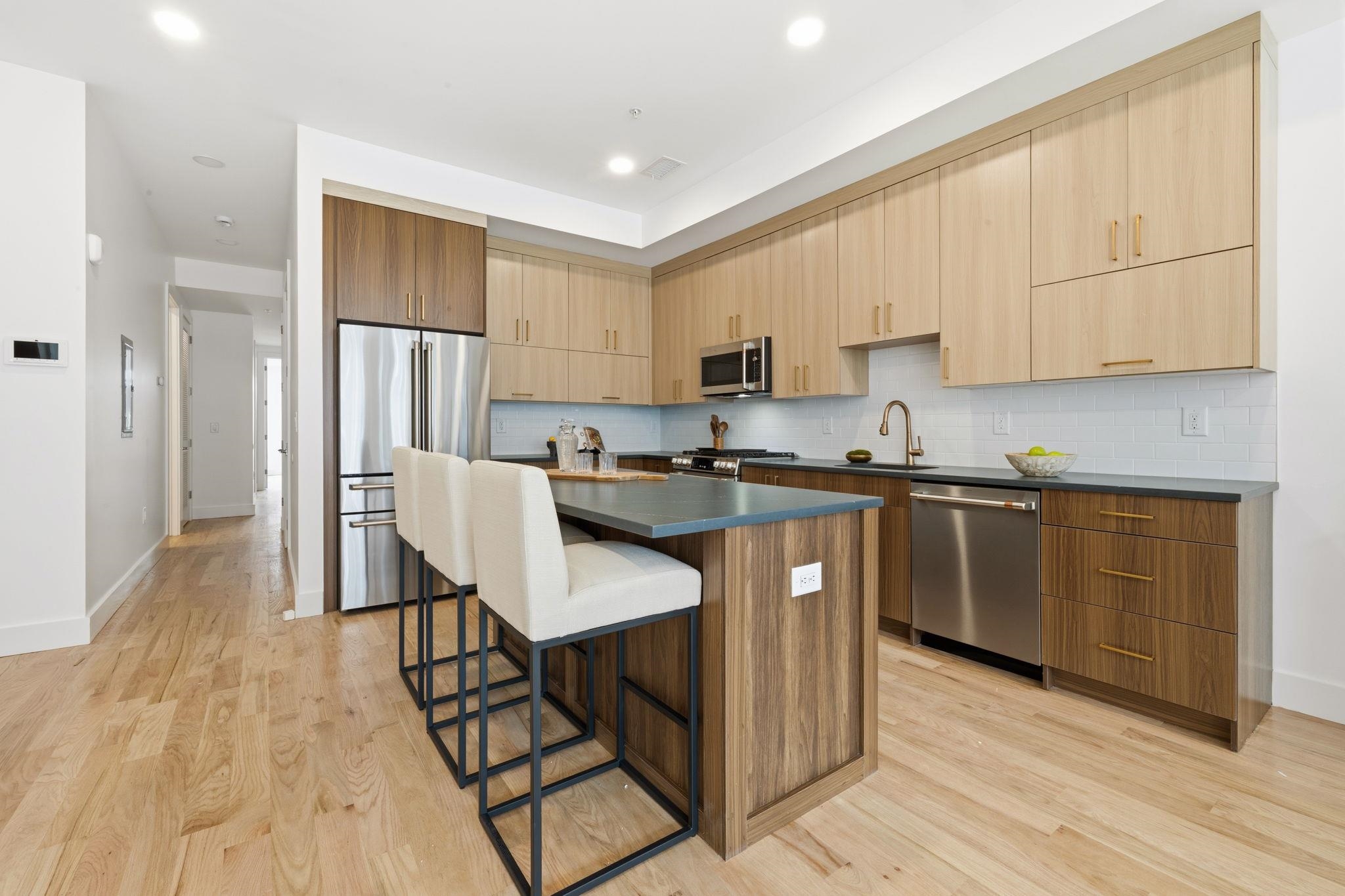 271 WEBSTER AVE Unit: 1