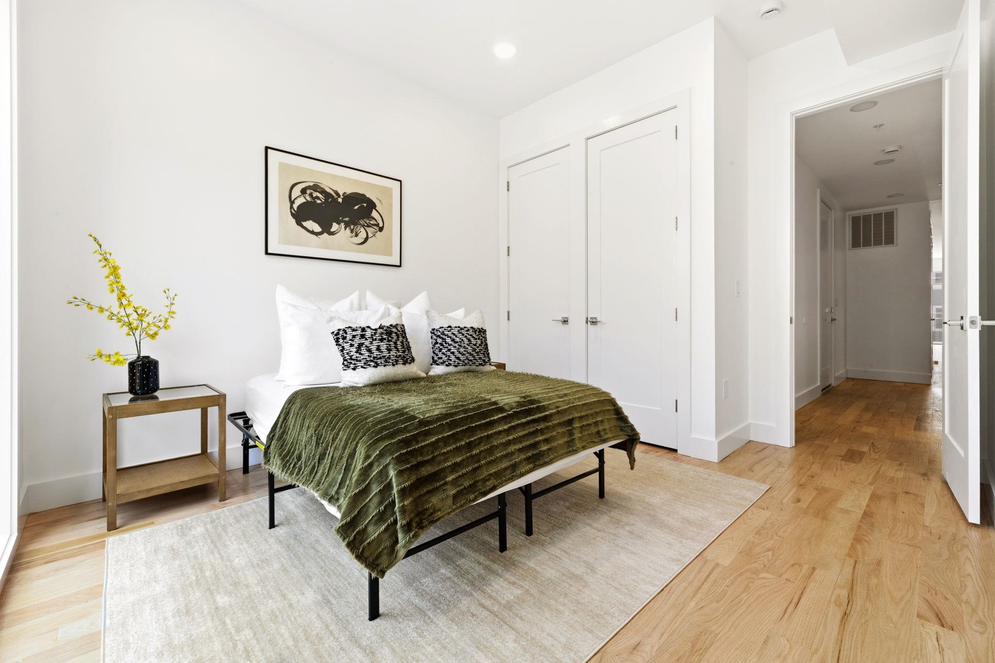 271 WEBSTER AVE Unit: 2