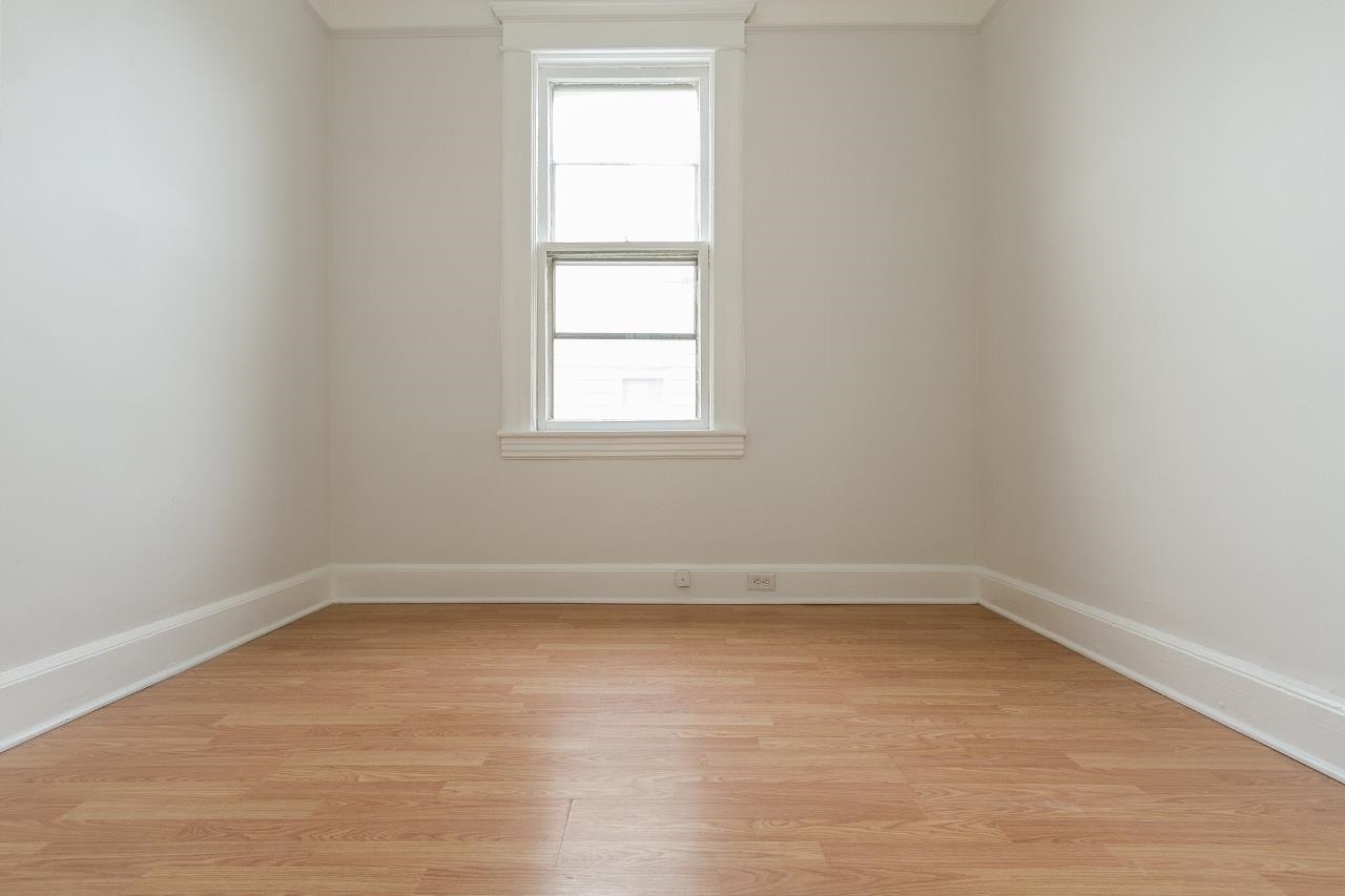 124 WEST 54TH ST