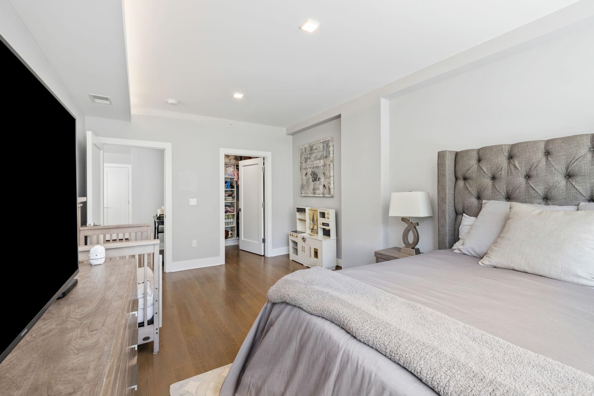10 PATERSON AVE Unit: 2A