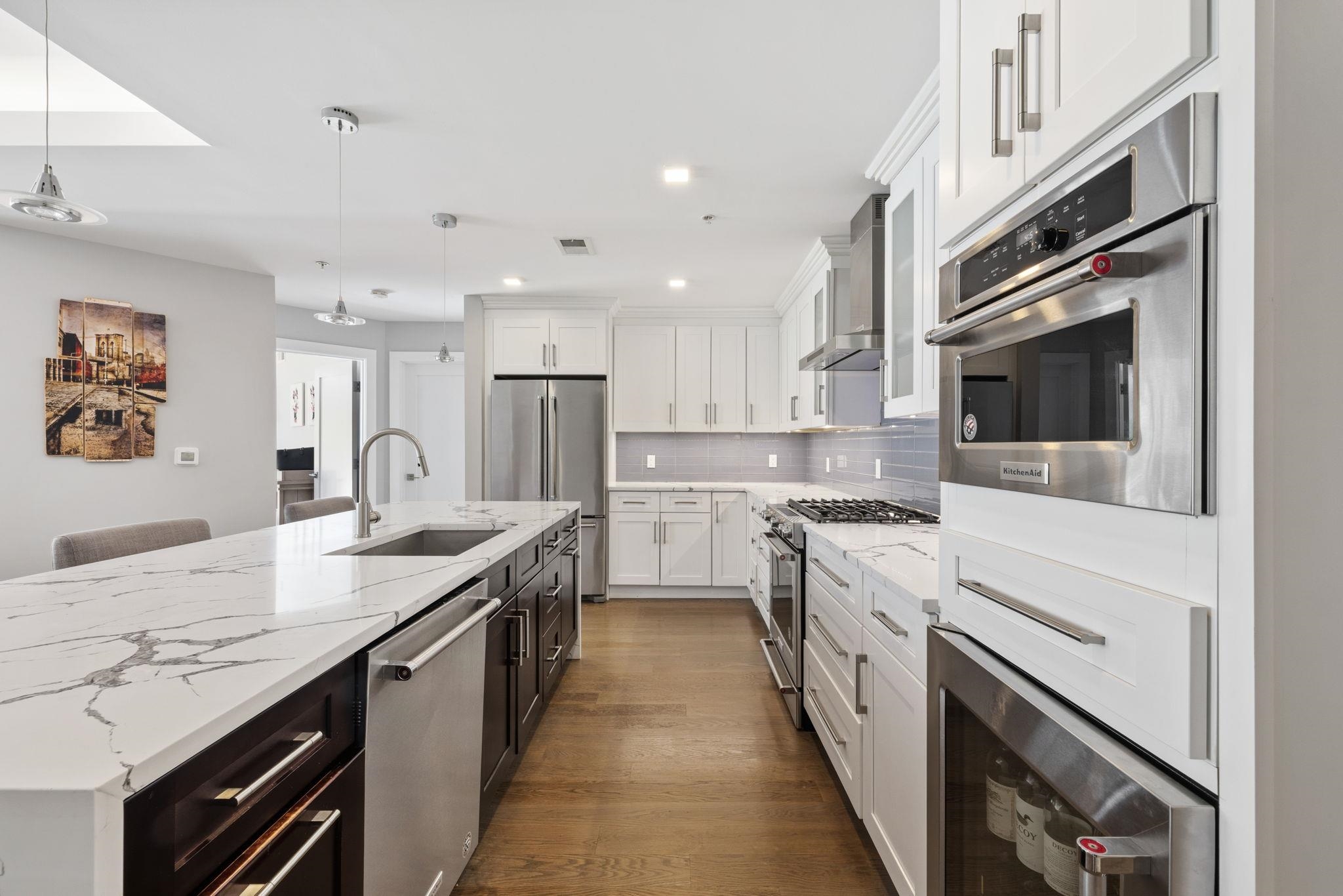 10 PATERSON AVE Unit: 2A