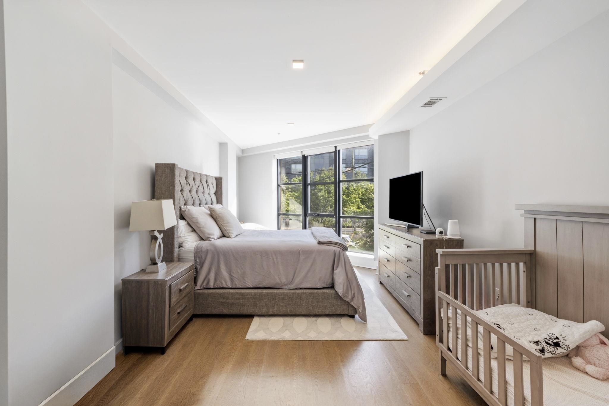 10 PATERSON AVE Unit: 2A