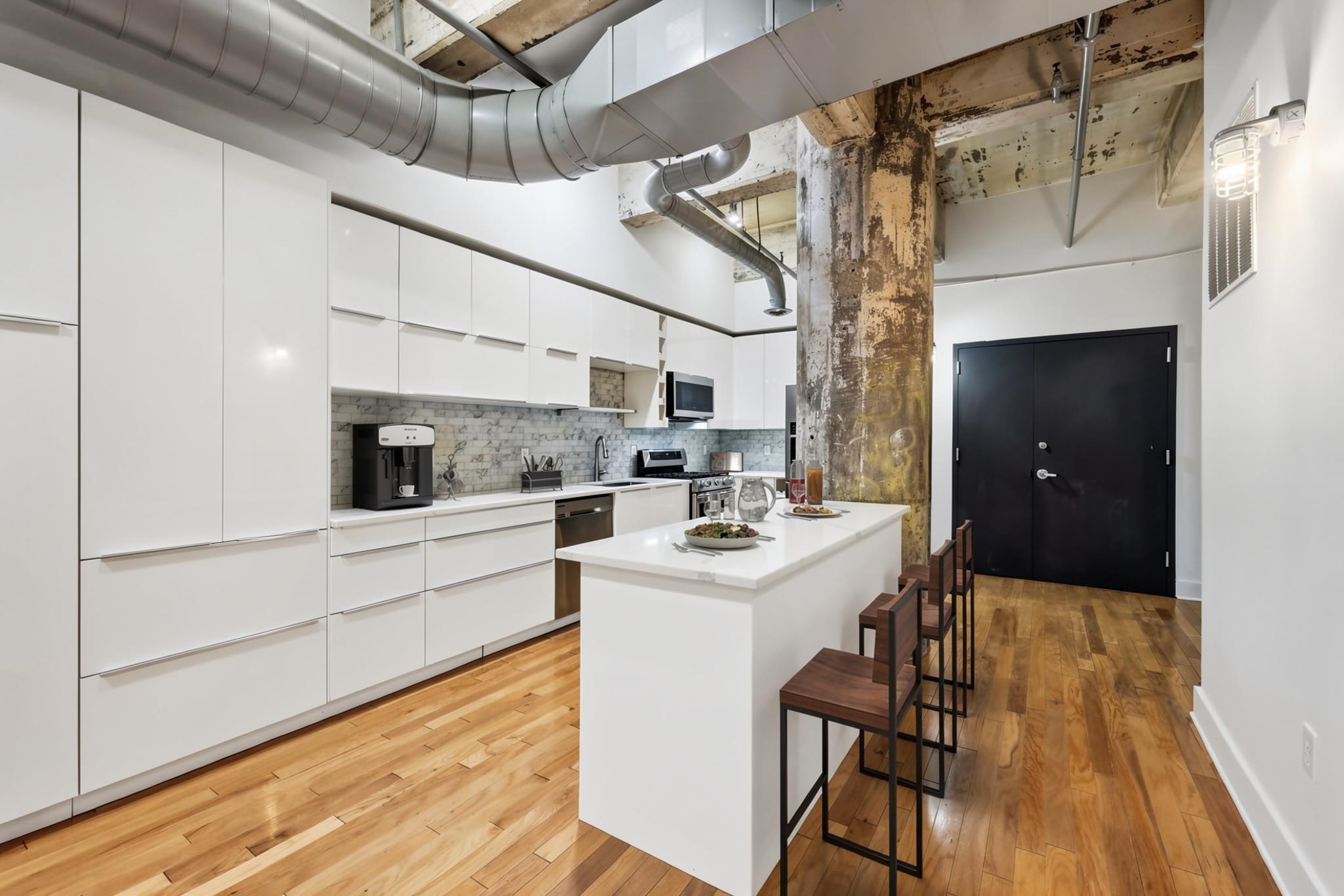 140 BAY ST Unit: 2C
