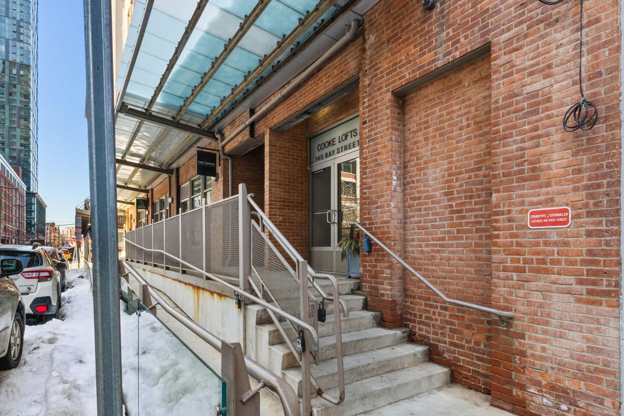 140 BAY ST Unit: 2C