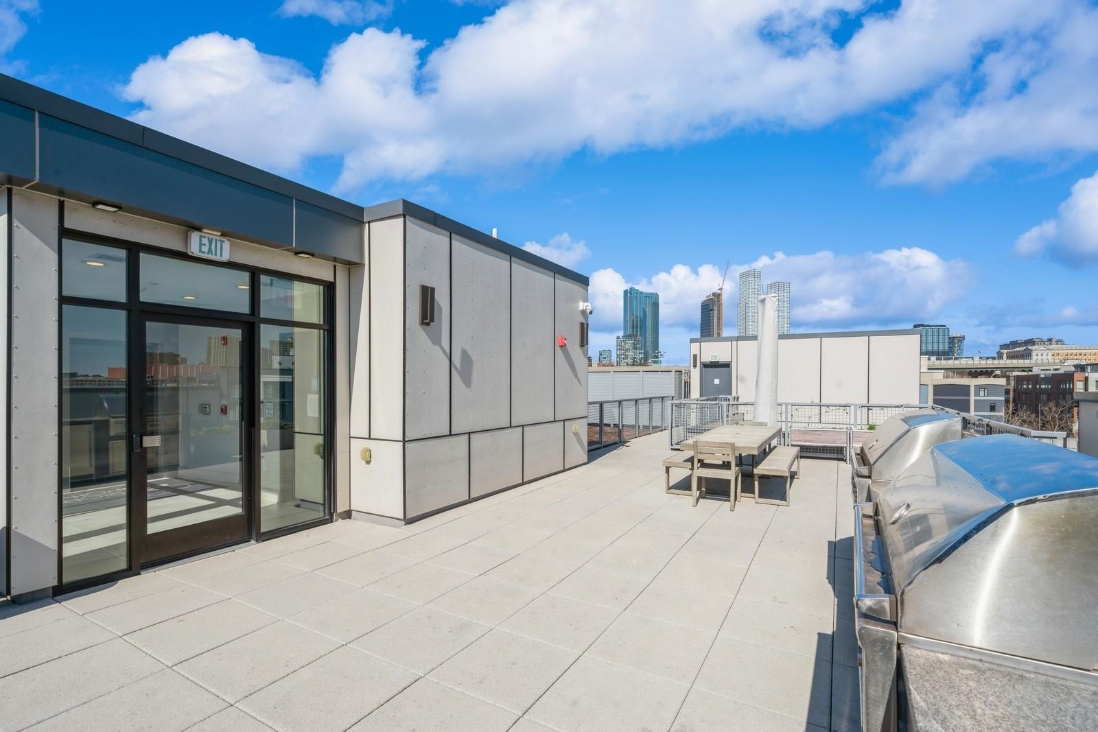 202 MERSELES ST Unit: 302