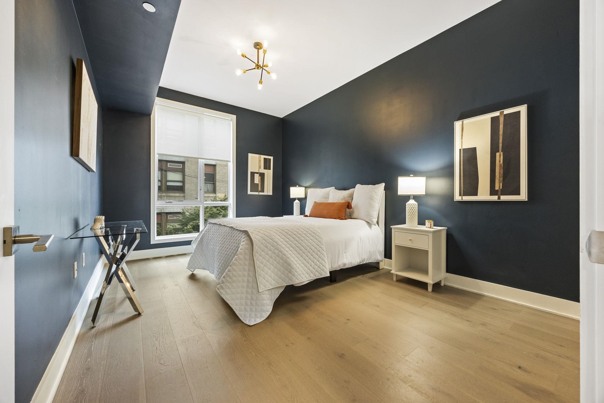 202 MERSELES ST Unit: 302