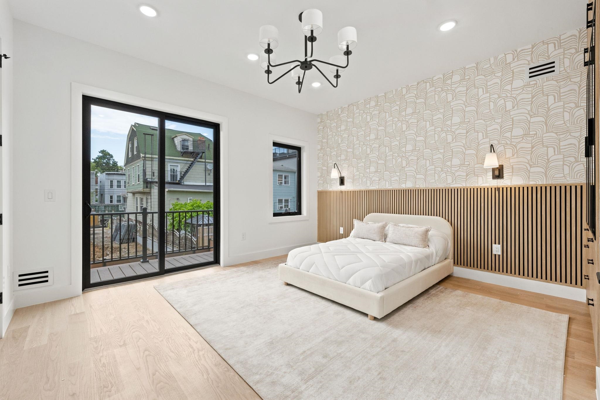 42 WAVERLY ST Unit: 1