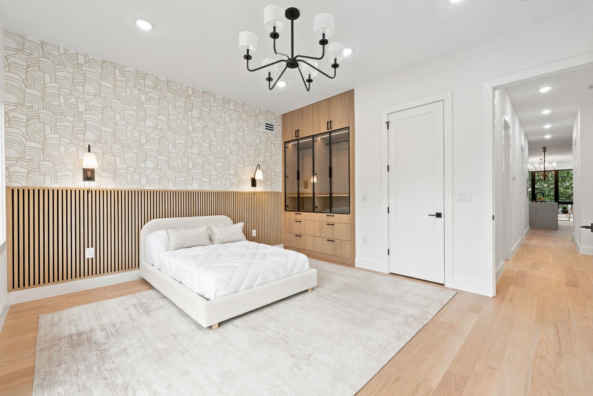 42 WAVERLY ST Unit: 1
